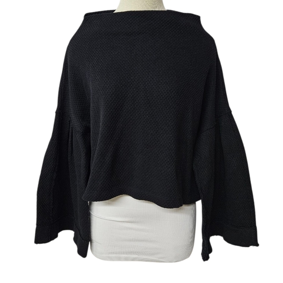 Free People We The Free Bunny Cropped Mock Neck Top In Black Size Large - Picture 3 of 9